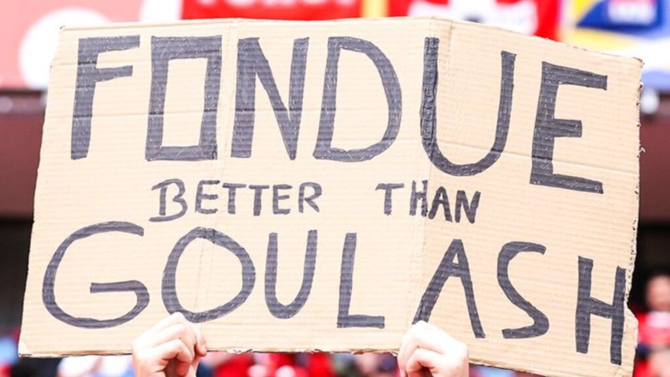 EURO 2024 gastronomic. După 3-1 în meciul Elveția - Ungaria, suporterii elvețieni au anunțat: „Fondue este mai tare decât gulașul!”