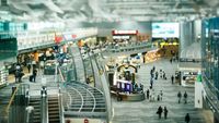 Avertisment DNSC/ Wi-Fi-ul gratuit din cafenelele  și restaurantele aeroporturilor, o posibilă capcană pentru datele personale