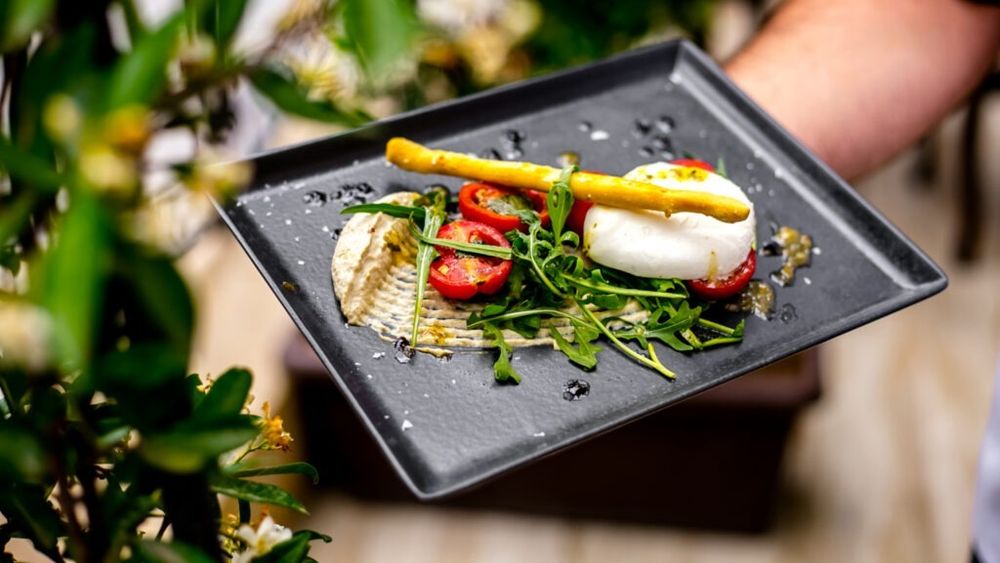 Motivul pentru care România nu are restaurante cu stele Michelin / „Fără lobby din partea celor care conduc turismul, nu vom avea o astfel de experiență în România. Trebuie să inovăm și nu doar să copiem”