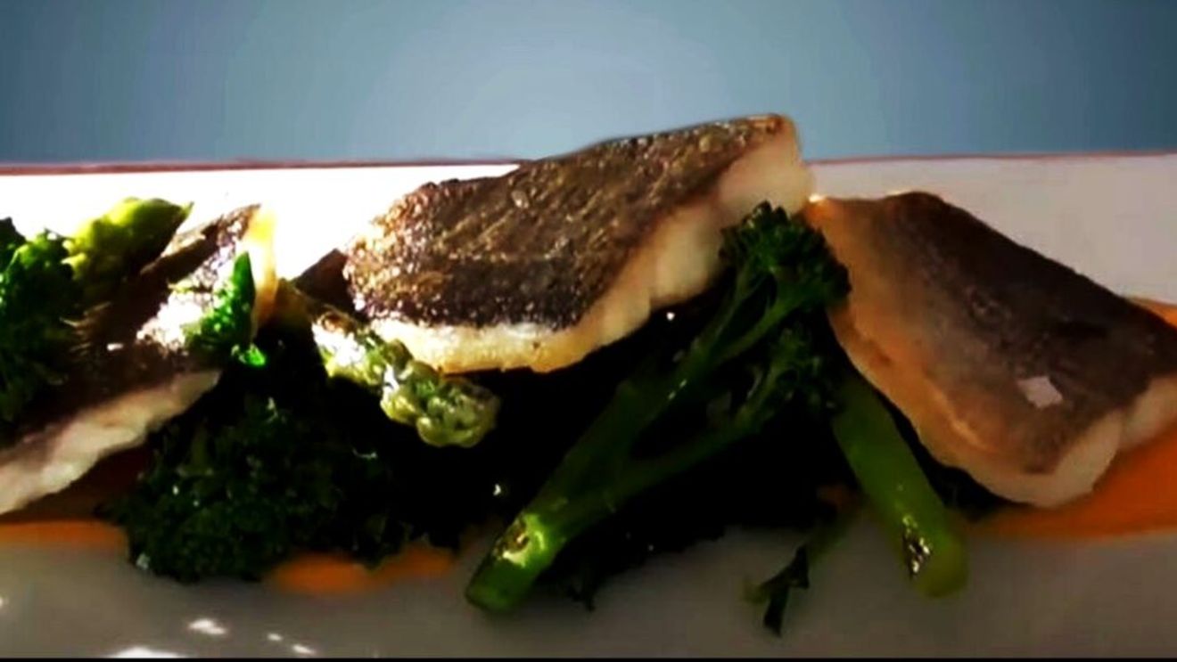 Rețetele Juanitei | Dorada cu sparanghel și piure de dovleac/ Adaugă un supliment de spanac sau kale și broccoli