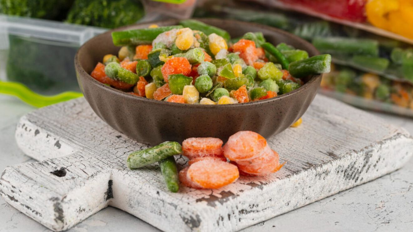 De ce nu ar trebui să fierbi legumele congelate / Experții explică cum pierzi nutrienți fără să îți dai seama / Metodele corecte care păstrează vitaminele