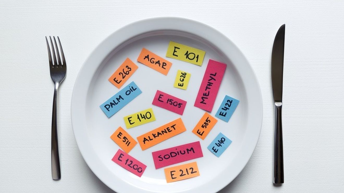 Studiu: Unele amestecuri foarte răspândite de aditivi alimentari sunt asociate cu risc crescut de diabet de tip 2