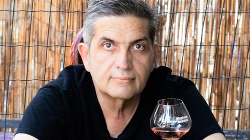 INTERVIU Răzvan Stoenescu, președintele Winelover Romania: Enoturismul în România o duce bine, în sensul că ne-am apucat / Cel mai cunoscut soi românesc este „vinul casei”