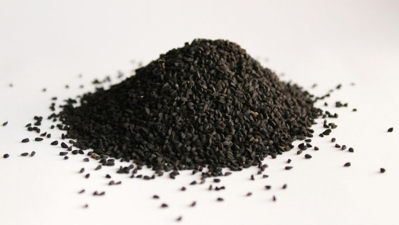 De la înghețată de susan negru la latte-uri negre intense și produse de patiserie/ Semințele, cândva de nișă, au ajuns în meniurile din întreaga lume