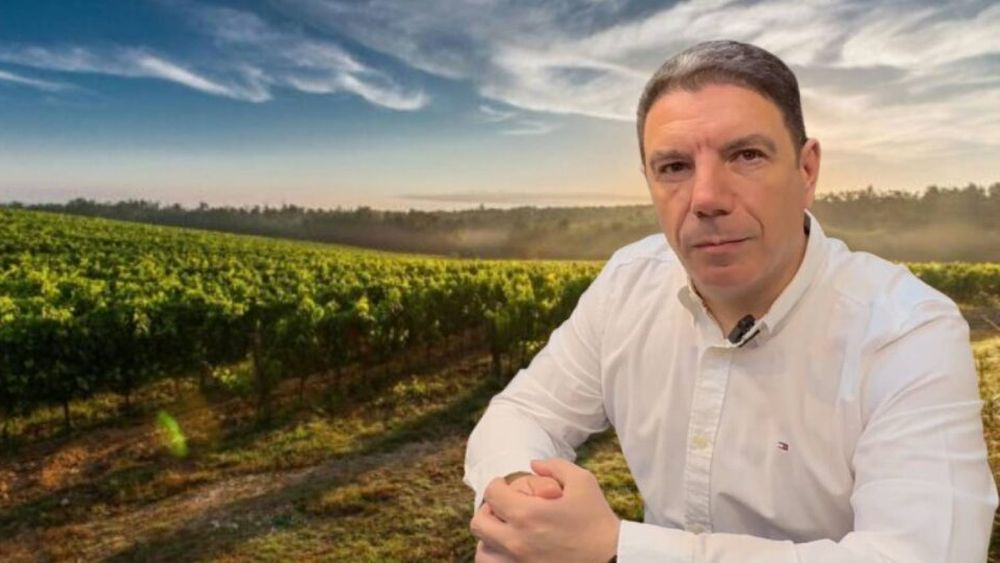 VIDEO | „Discover the Wines of Oltenia”, un proiect turistic dedicat iubitorilor de vinuri / Florin Opriș, inițiator: „Ne dorim ca oamenii să descopere nu doar vinurile, ci și Oltenia în toată splendoarea ei: de la ospitalitatea localnicilor până la tradițiile culinare”