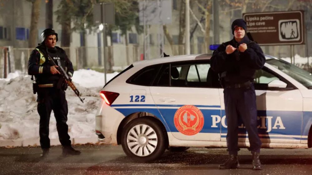 UPDATE Bilanţul a urcat la 12 morţi/ Mai multe persoane au fost ucise cu focuri de armă trase într-un restaurant din Muntenegru