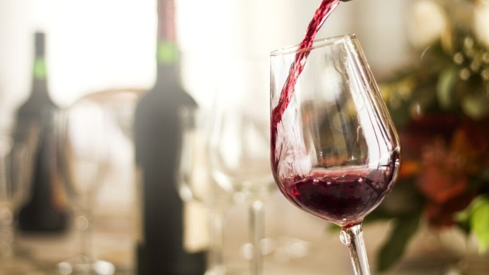 Iniţiativă unică în ţară: Danţul de odinioară, cu higheghe şi vin, reînviat în Oradea / Spiritul toamnei va fi întregit de „Asociaţia Agricultorilor din Valea Ierului”, care a invitat mai multe crame locale să se alăture evenimentului