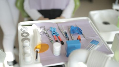 Un crescător de bovine din Brazilia a câștigat la loto 32 de milioane de dolari. Prima decizie pe care a luat-o a fost de a-și schimba dinții. Odată ajuns pe masa de operație, a murit