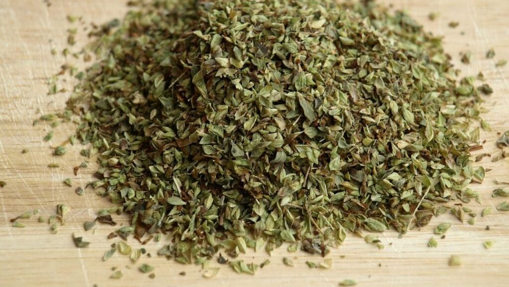 Oregano retras din rețelele Penny, Carrefour şi Auchan. Este produs de Eurosalt Manufacturing SRL și conţine compuşi toxici. Nu trebuie consumat și se poate returna fără bon