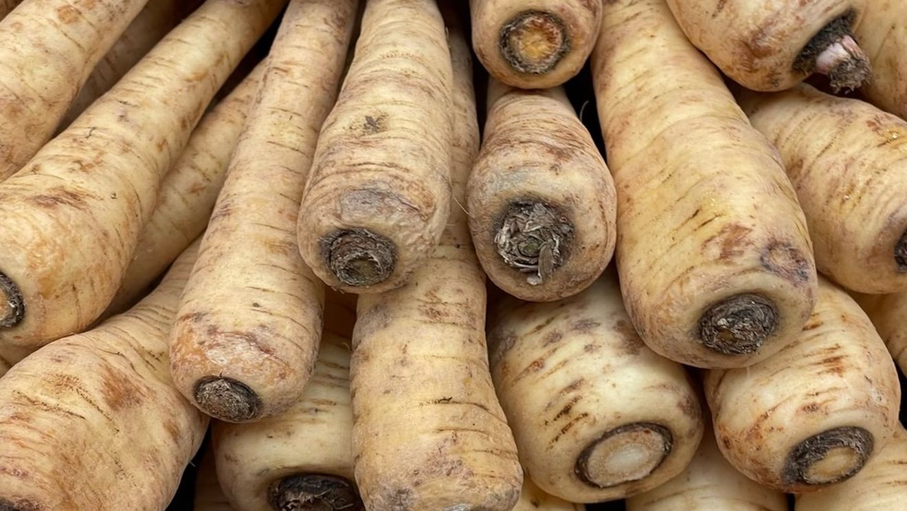 Beneficiile păstârnacului pentru sănătate: plin de nutrienți, conține mulți antioxidanți / De ce ajută la slăbit