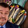 VIDEO: Cum gătești corect macroul la grătar și detaliul de pe etichetă la care puțini români se uită. Marian Cuzdrioreanu: „Luați neapărat macrou de iarnă”