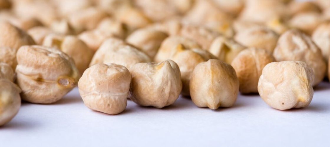 Ce să pui în coșul de cumpărături pentru un creier mai sănătos / Șapte alimente recomandate de nutriționiști
