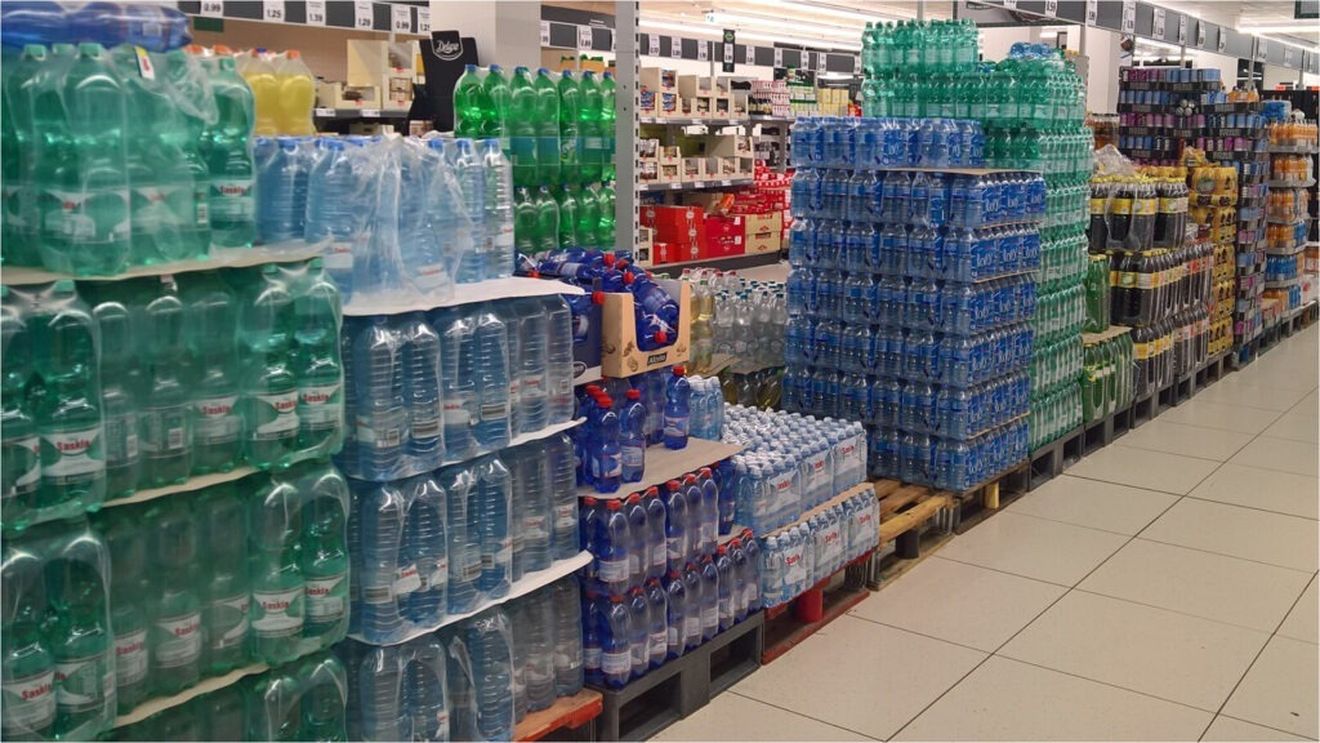 Un supermarket din Mureș a primit amenzi de 70.000 lei / Produse retrase de la vânzare după ce au fost descoperite excremente de şoareci