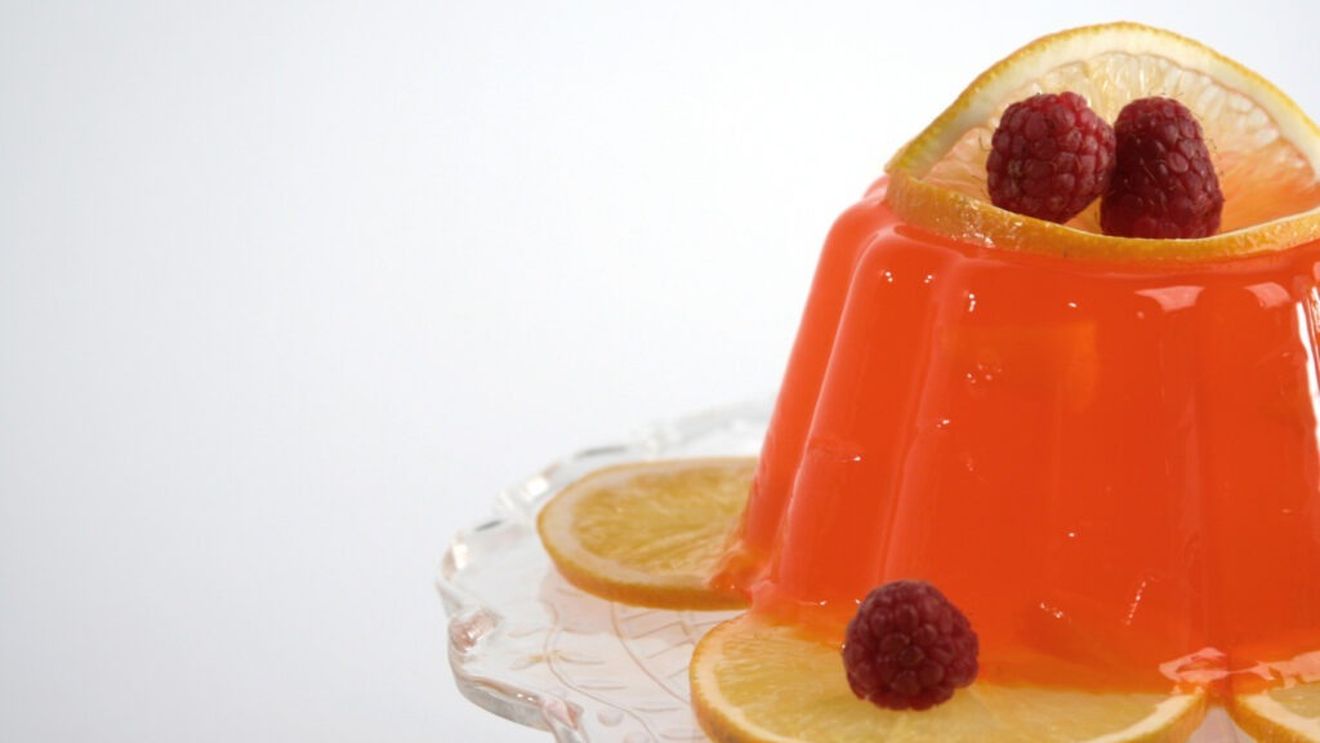 Opt produse de origine animală pe care le consumi fără să știi / Oase, piele, pește, insecte și chiar păr uman se regăsesc în multe produse alimentare uzuale