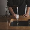 Cum știi că ai nevoie cu adevărat de un filtru pentru apa de la robinet / Semnele banale și cele care pot indica o problemă