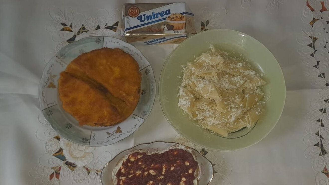 Rețetele bunicii: Parizer pane, macaroane cu brânză și alte „delicatese” din comunism