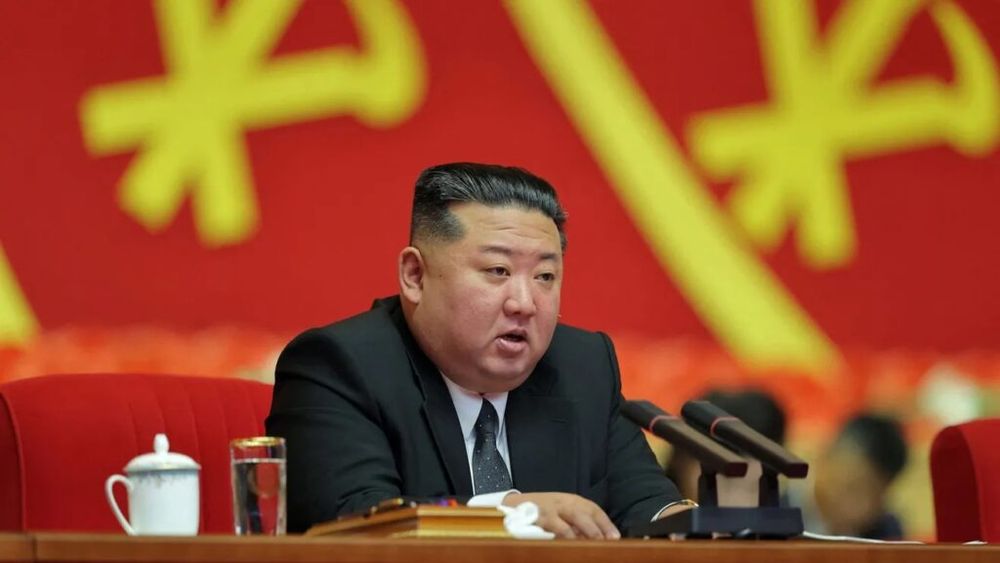 Kim Jong Un, probleme cu greutatea / Serviciile sud-coreene îl consideră „extrem de obez” și avertizează asupra riscului cardiovascular