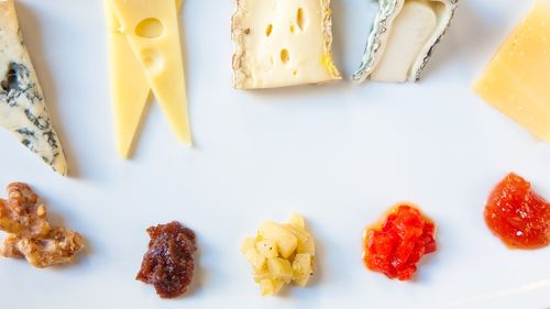 De la cheese bar la spa cu lactate, brânzeturile devin noua frontieră a turismului gastronomic și susțin micile comunități