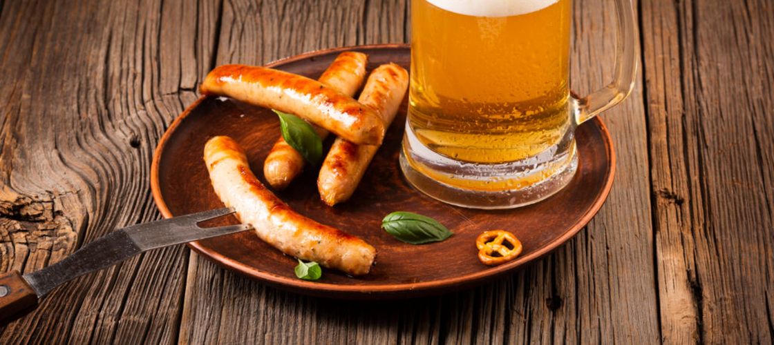 Cârnatul care a devenit simbol național al elvețienilor / Povestea cervelasului, alimentul nelipsit de la niciun grătar