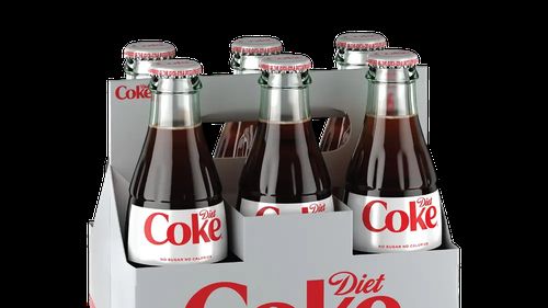 „Țigara din frigider”, noua poreclă virală pentru Diet Coke/ Ce spune directorul Coca-Cola despre tendința Generației Z