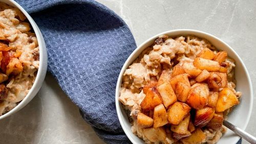 Ovăz pentru Crăciun/ Mic dejun ușor cu gust de sărbătoare, sățios și care îți asigură echilibrul digestiv