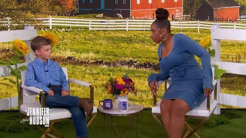 Cântărețul Blake Shelton laudă un fermier în vârstă de 8 ani: „Sunt un mare fan” / Copilul preferă echipamentele John Deere, dar artistul e un „tip Kubota”