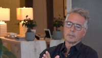 Oamenii care ajung la 100 de ani nu sunt „obsedați” de proteine / Ce predomină în dieta Blue Zones, potrivit expertului în longevitate Dan Buettner