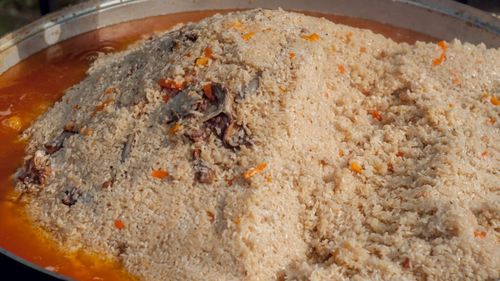 Un chef italian care cândva îi gătea lui Putin și delegațiilor străine acum face de mâncare pentru „amărâți”, călătorind în zonele de front din teritoriile ocupate în Ucraina