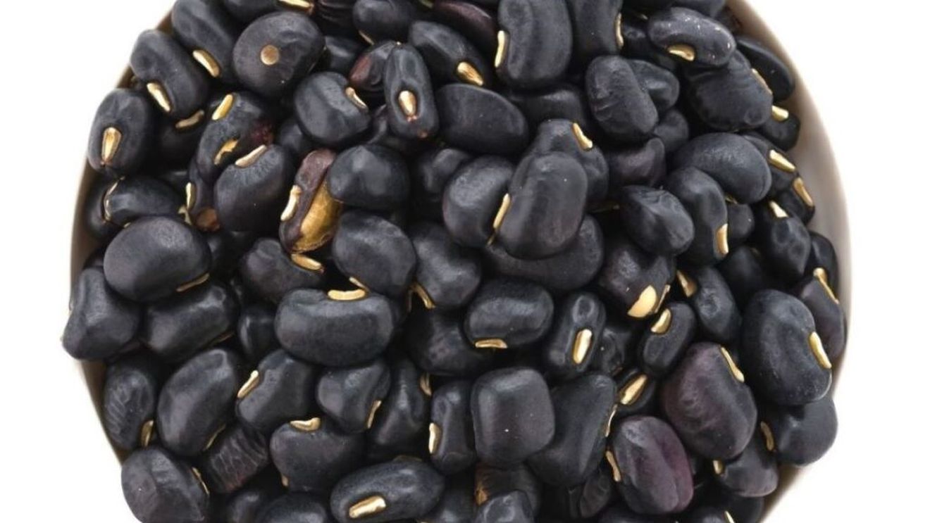 O porție de fasole neagră în fiecare zi reduce inflamația din corp. Patru rețete elaborate pe baze științifice care includ și fasole neagră din conservă