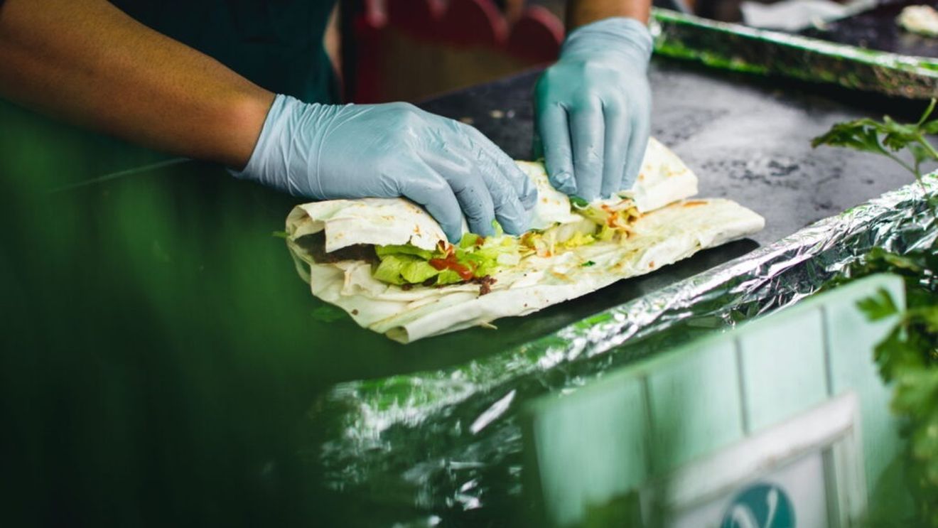 Patru idei de mic dejun cu lipii. Simplu de preparat, gustoase și perfecte de pus la pachet la școală sau de luat la birou