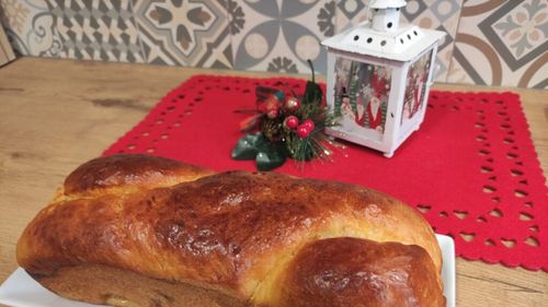 Cozonacul de casă, dulcele tradițional românesc pe masa de Crăciun/ Mereu trebuie făcut și un cozonac mai mic, pe care să-l rupi cald, la gura cuptorului