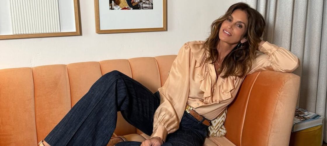 Fără mic dejun înainte de 10 și shake „rețetă proprie” în fiecare zi. Regulile alimentare ale lui Cindy Crawford care o mențin în formă la 60 de ani