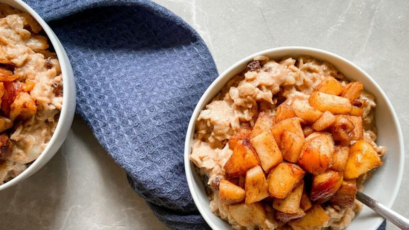 Ovăz pentru Crăciun/ Mic dejun ușor cu gust de sărbătoare, sățios și care îți asigură echilibrul digestiv