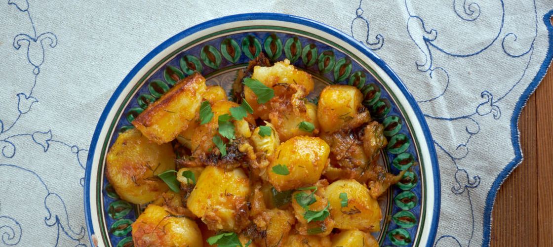 Batata Harra, preparatul libanez cu cartofi care a cucerit internetul. Rețeta simplă, picantă și plină de aromă care face furori pe TikTok