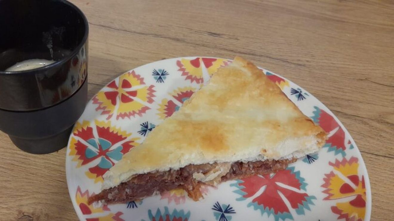 Rețetele Juanitei: Plăcintă rapidă de mere cu foietaj din comerț. Fără zahăr adăugat, dar cu multă scorțișoară