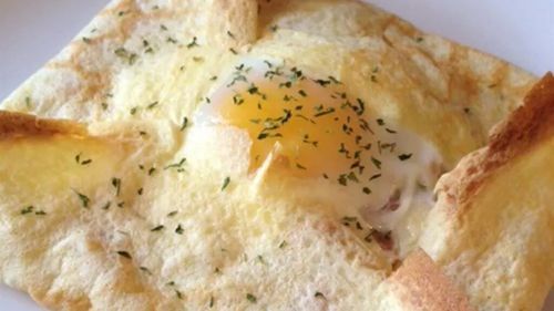 Mic dejun cu clătită cu șuncă, legume și ouă/Sățios și bogat în nutrienți, nu-ți va fi foame pentru o vreme