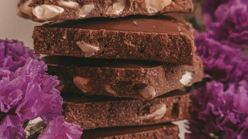 Retetele Juanitei. Batonul de ciocolată de casă, desertul simplu de pe vremuri