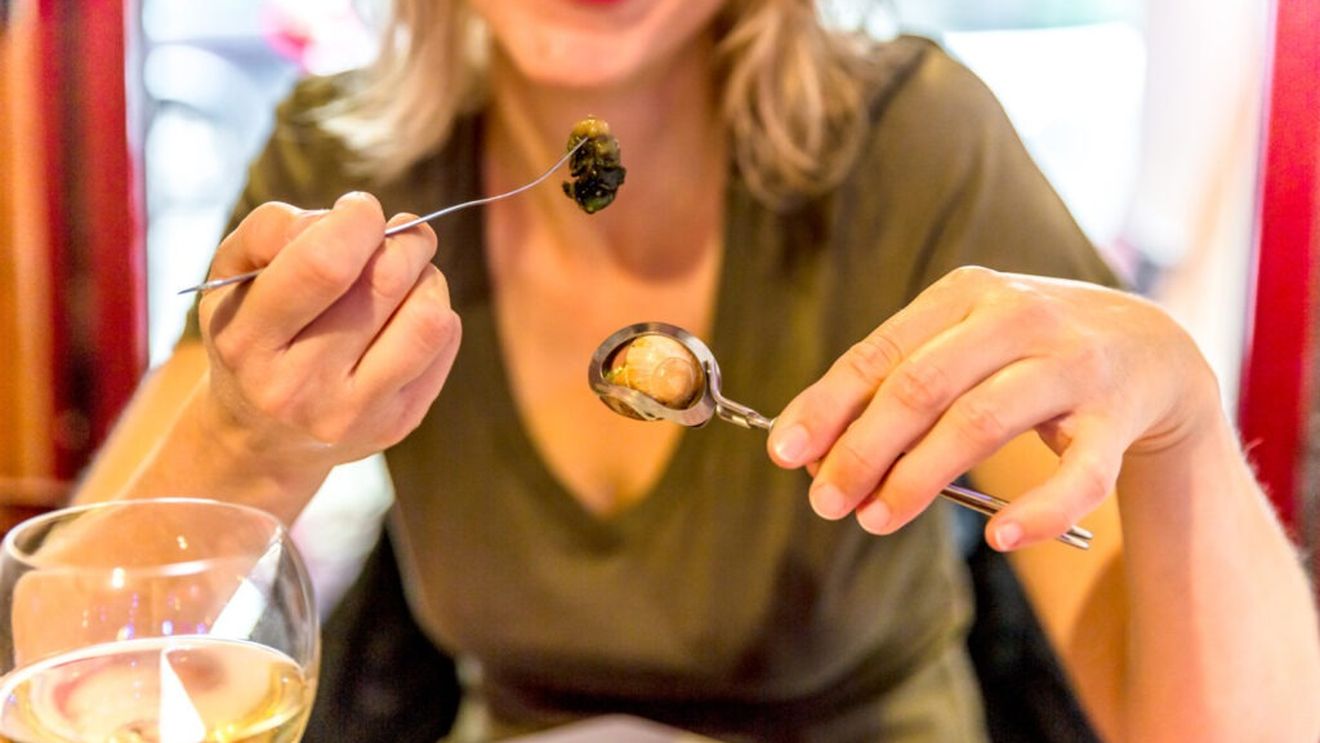 Ce este mâncatul conștient/Opt moduri de a savura mâncarea și de a te bucura de o experiență plăcută, atât în gătit, cât și în a te delecta cu ceea ce ai preparat