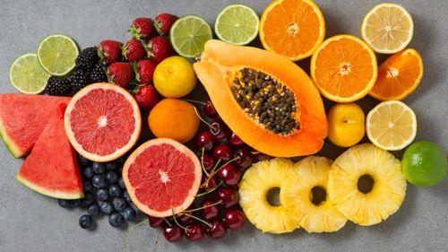 Consumul de fructe la vârsta mijlocie te scapă de depresie la bătrânețe/Studiile arată o legătură certă între ele/Legumele nu au același efect