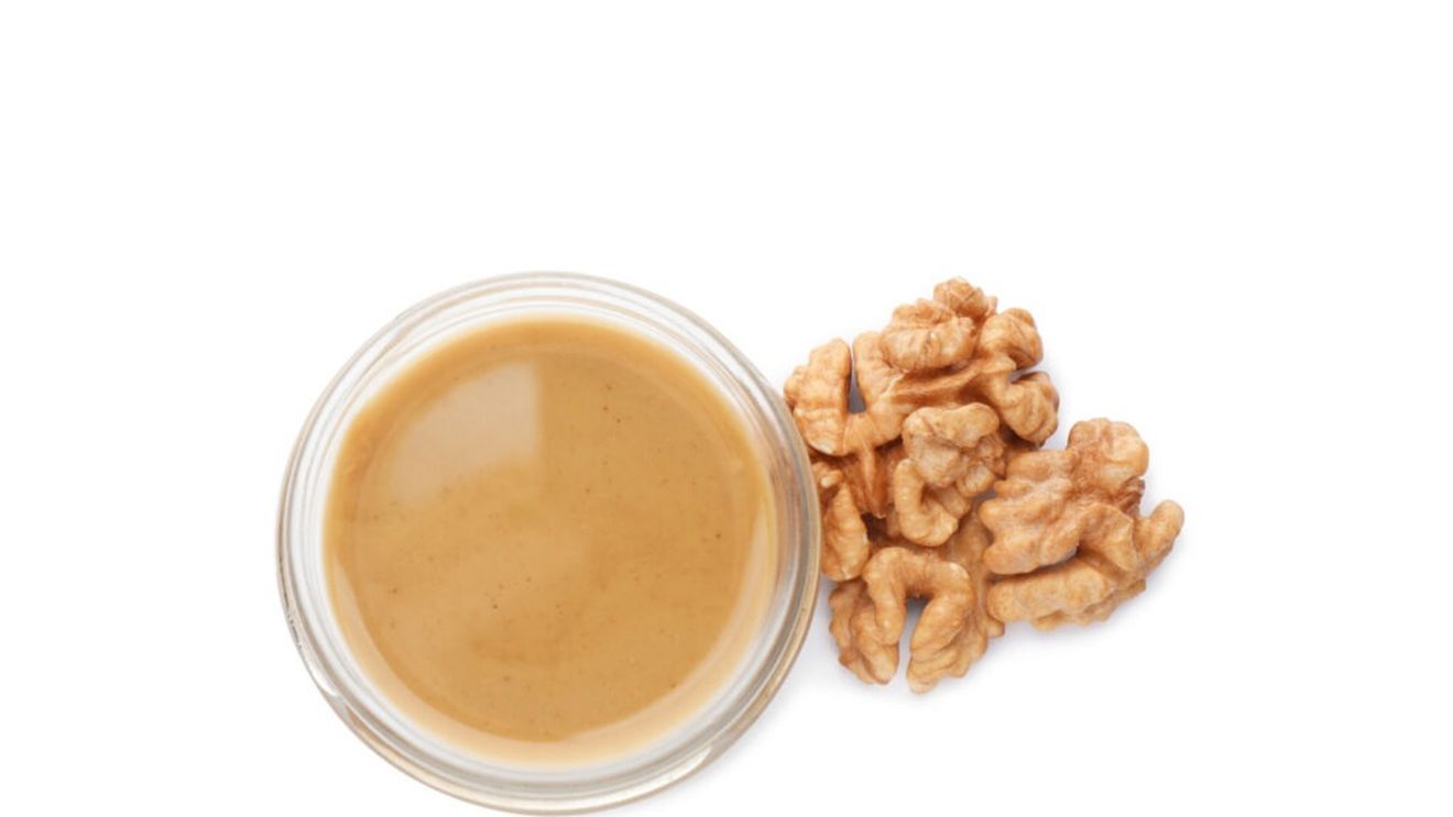 Unt vegetal sănătos nehidrogenat care nu crește colesterolul. Cum putem face foarte ușor în casă unt de nuci