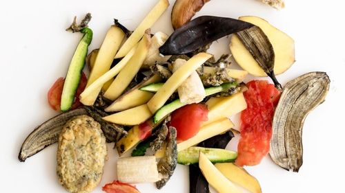 Legume de la care nu trebuie aruncat nimic. Fie că e vorba de coji, tulpini sau de frunze, pot fi toate utilizate în stil creativ