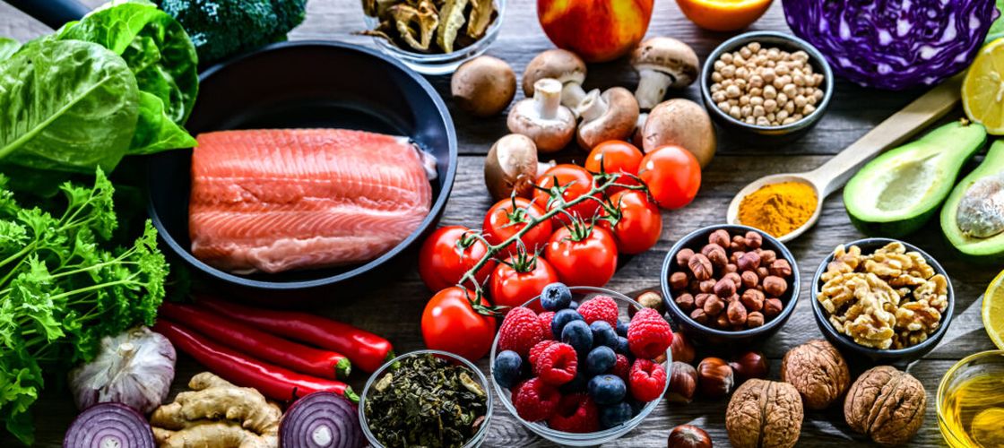 Cum să mănânci dacă ai psoriazis / Alimentele care ar putea reduce inflamația și ce recomandă cele mai noi studii