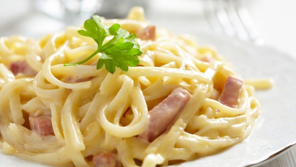 Influența americană în apariția rețetei italiene de paste carbonara este pusă sub semnul întrebării/ Iată de ce