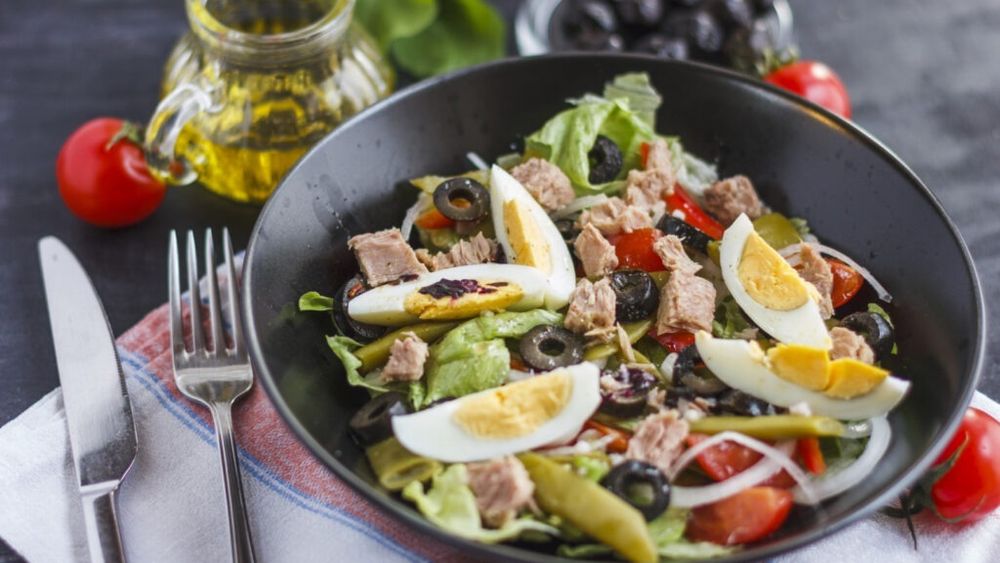 Rețeta de cină, care nu necesită gătire, preferată de un dietetician pentru pierderea în greutate