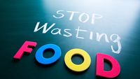 Reducerea risipei alimentare devine obligație: reguli noi pentru fermieri, procesatori și HoReCa