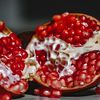O tonă de rodii carbonizate, vechi de 2000 de ani, descoperită la Oplontis / Ce dezvăluie depozitul despre comerțul și alimentația romanilor
