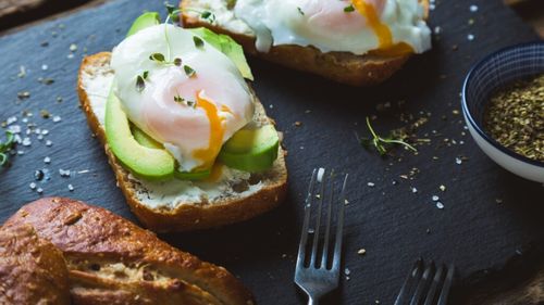 Cinci alimente care te țin sătul mai mult timp / Fibrele, proteinele și grăsimile sănătoase sunt cheia sațietății de durată