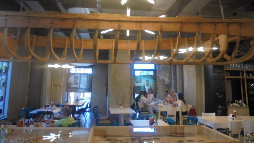 IVAN PESCAR&Scrumbia Bar, restaurantul cu pește din Piața de Flori