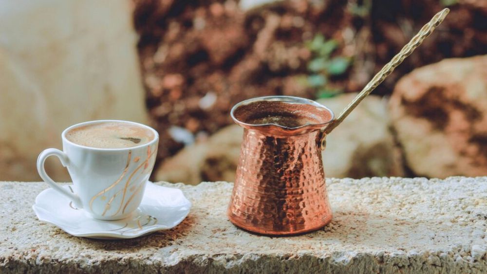 Cum se prepară o veritabilă cafea turcească? Cafeaua s-a răspândit în Europa dinspre Imperiul Otoman