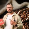 VIDEO | De ce nu te mai întorci la cafeaua obișnuită după ce descoperi specialty coffee / Alex Bălan, vicecampion național la prăjire: „Nu ne mai putem întoarce la lucrurile făcute pe fugă”